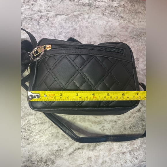 Black Crossbody & Glasses Bundle - Picture 7 of 8